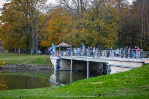 La Régie des Bâtiments et la Loterie Nationale rouvrent le pont restauré (situé à la Keizerinnedreef) dans le parc de Tervueren